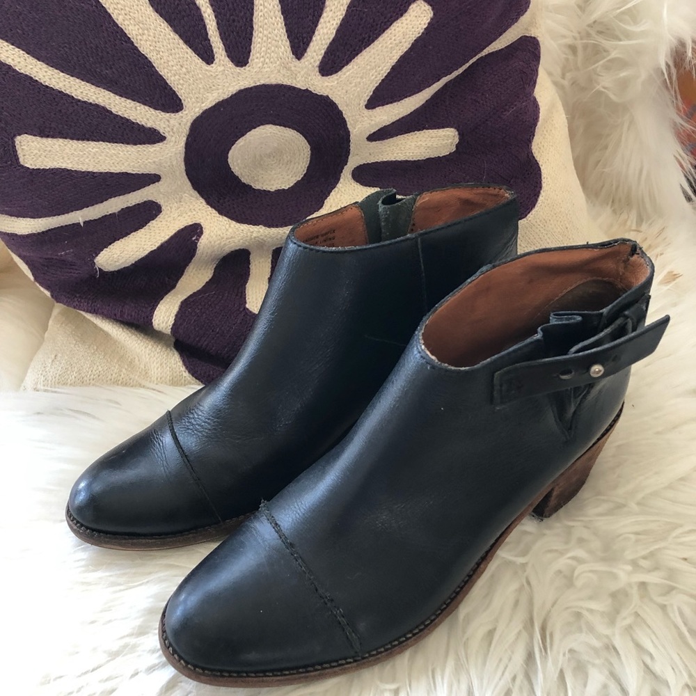 Madewell The Dakota Cut Off Black Leather Boots